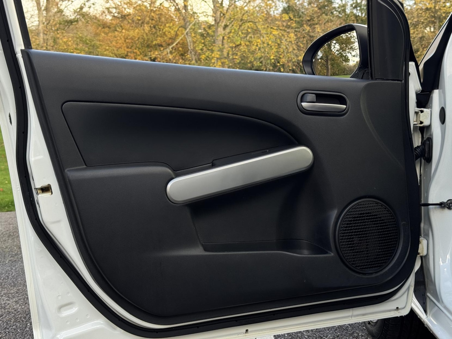 Used Mazda Mazda2 2011 for sale - 76537004: Photo 43