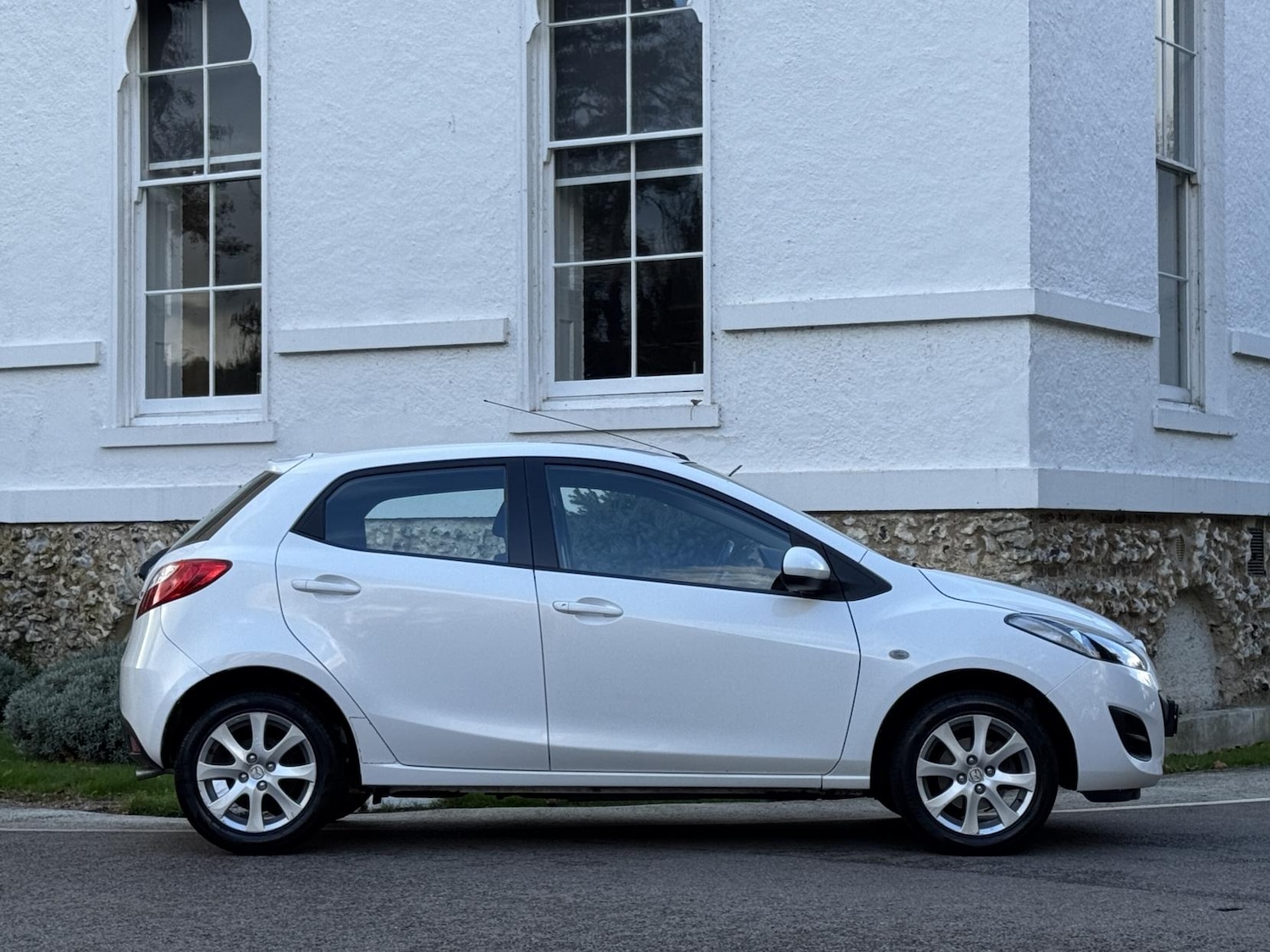 Used Mazda Mazda2 2011 for sale - 76537004: Photo 8