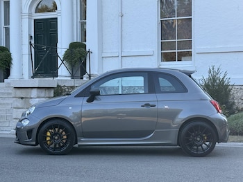 Used Abarth 695 2024 for sale - 79528168: Photo