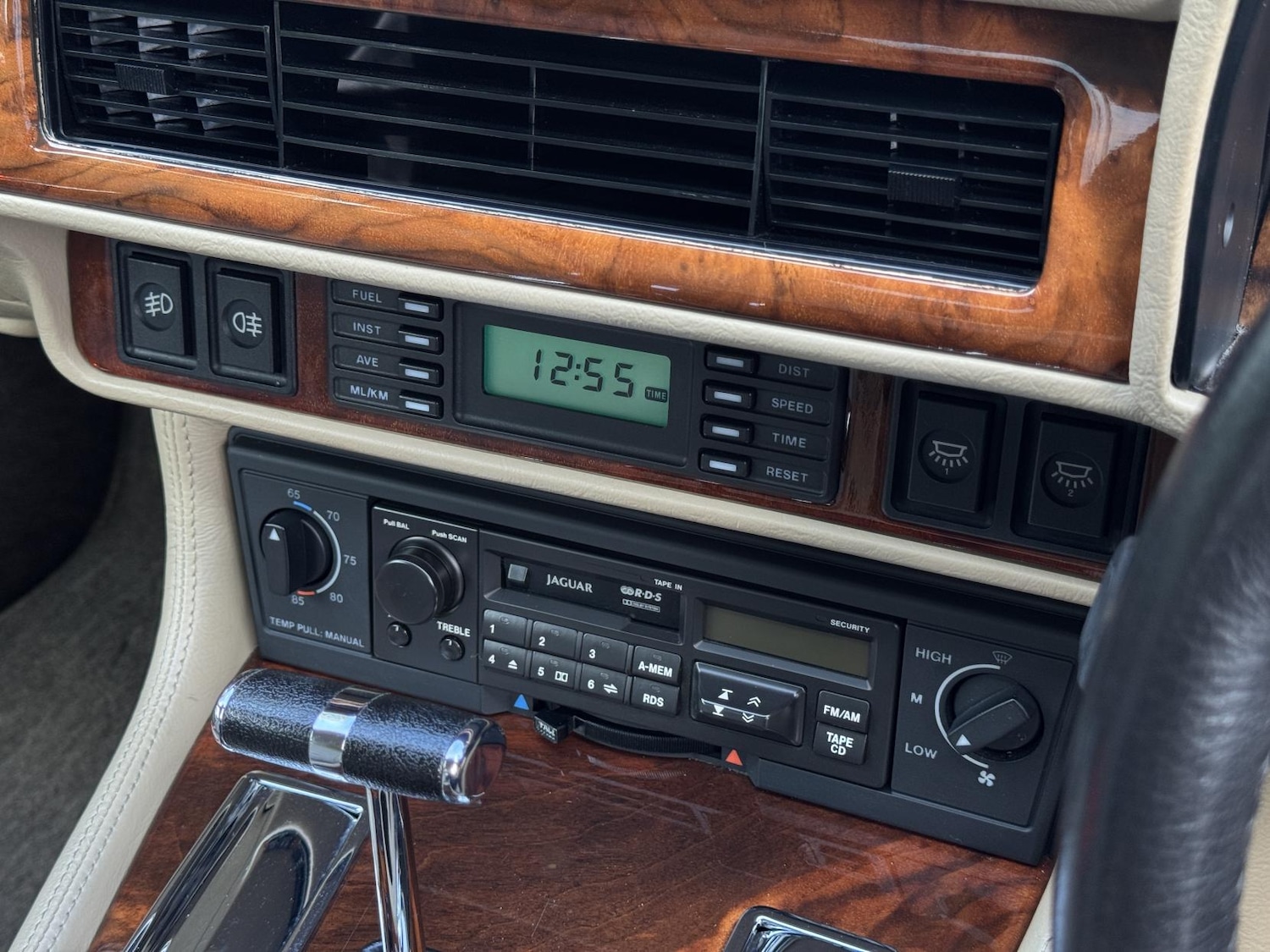 Used Jaguar XJS 1993 for sale - 76348685: Photo 15