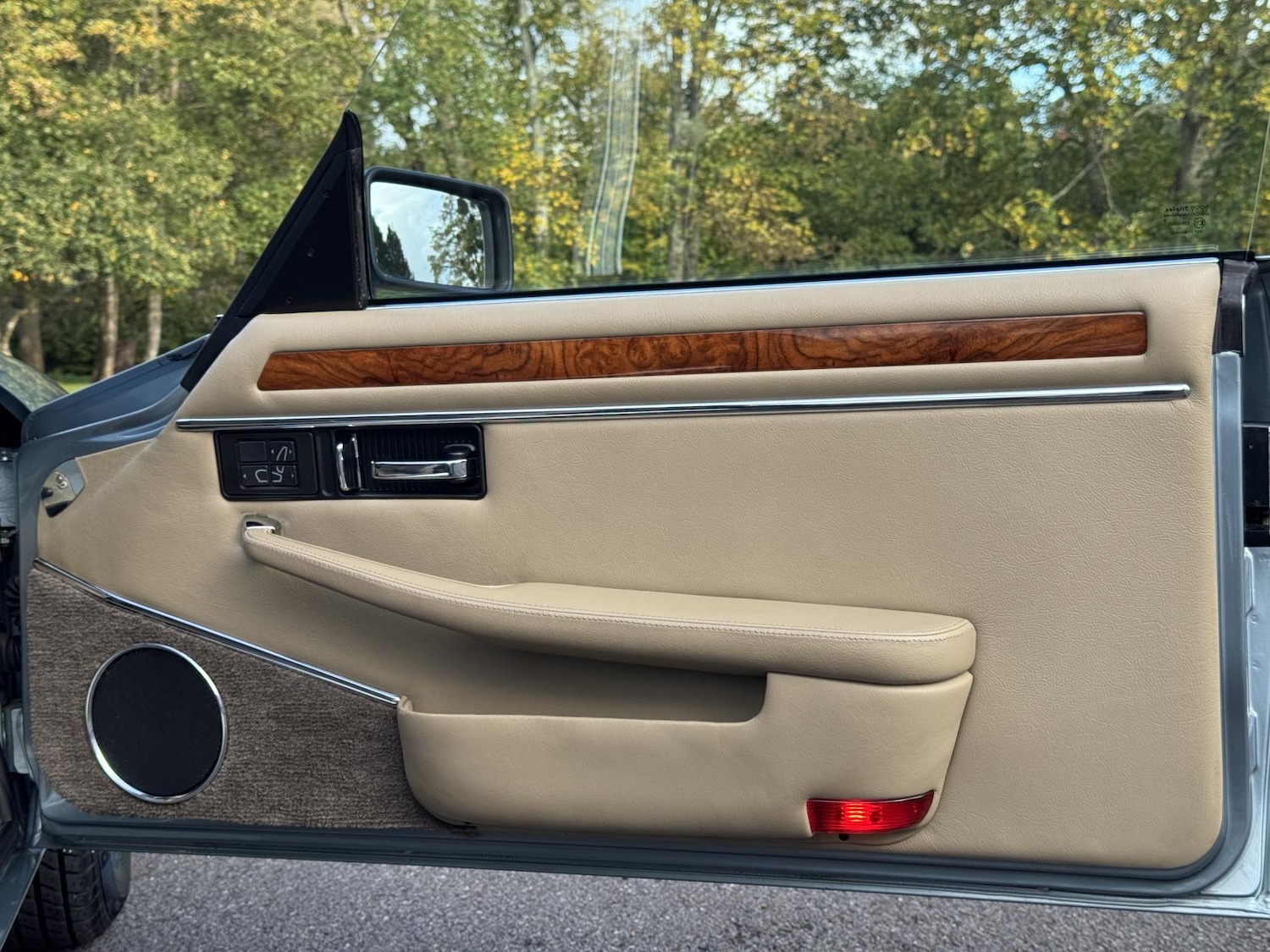 Used Jaguar XJS 1993 for sale - 76348685: Photo 23