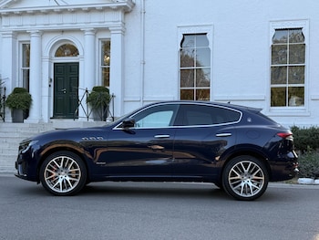 Used Maserati Levante 2021 for sale - 79504700: Photo