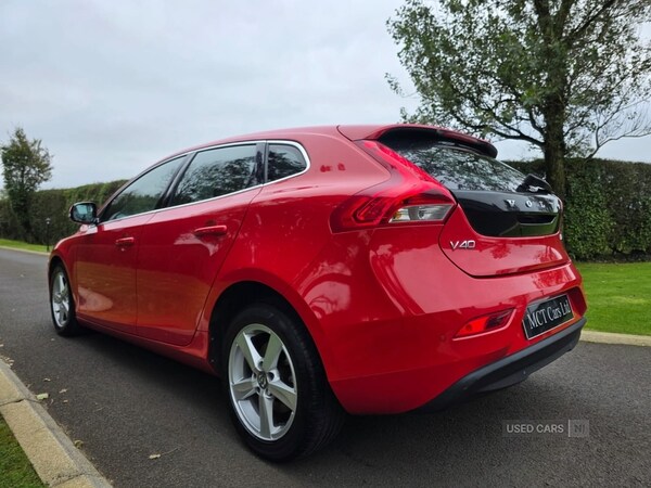 Used Volvo V40 2015 for sale - 76240646: Photo 2