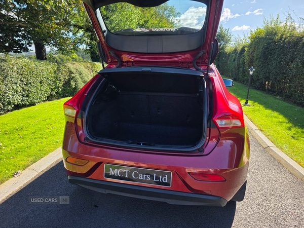 Used Volvo V40 2017 for sale - 76073413: Photo 11