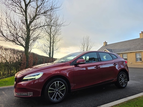 Used Volvo V40 2016 for sale - 77075132: Photo 5