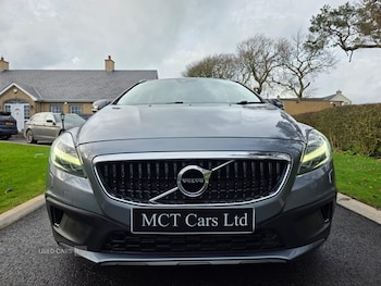 Used Volvo V40 2017 for sale - 79084730: Photo