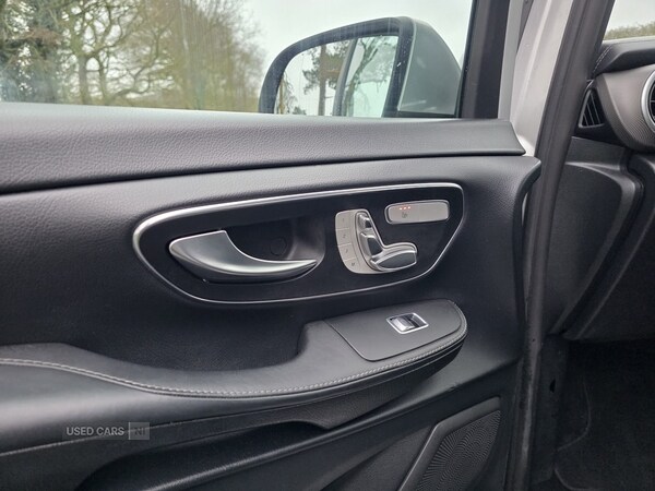 Used Mercedes-Benz V-Class 2018 for sale - 77785010: Photo 21