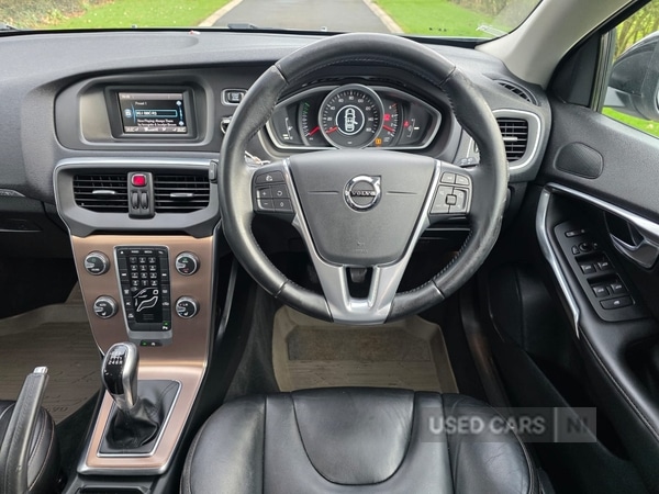 Used Volvo V40 2017 for sale - 77705919: Photo 10