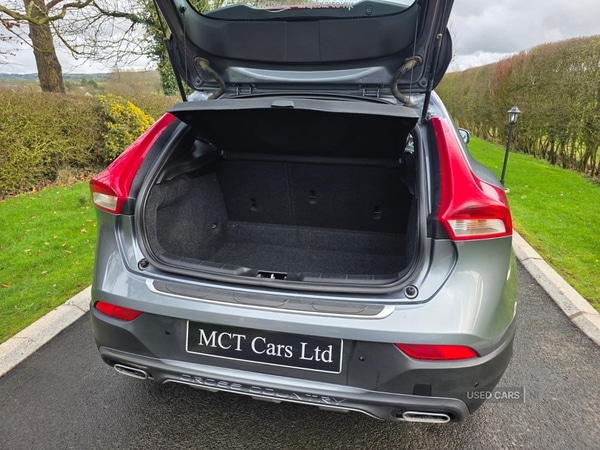 Used Volvo V40 2017 for sale - 77705919: Photo 12