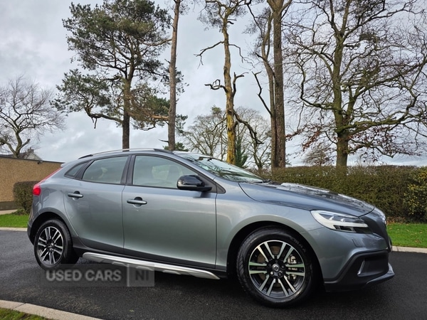 Used Volvo V40 2017 for sale - 77705919: Photo 3