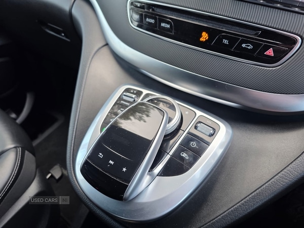 Used Mercedes-Benz V-Class 2018 for sale - 77412674: Photo 17