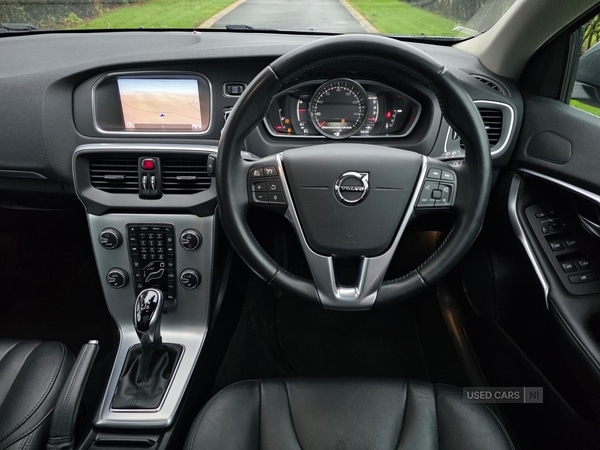 Used Volvo V40 2017 for sale - 77441732: Photo 11