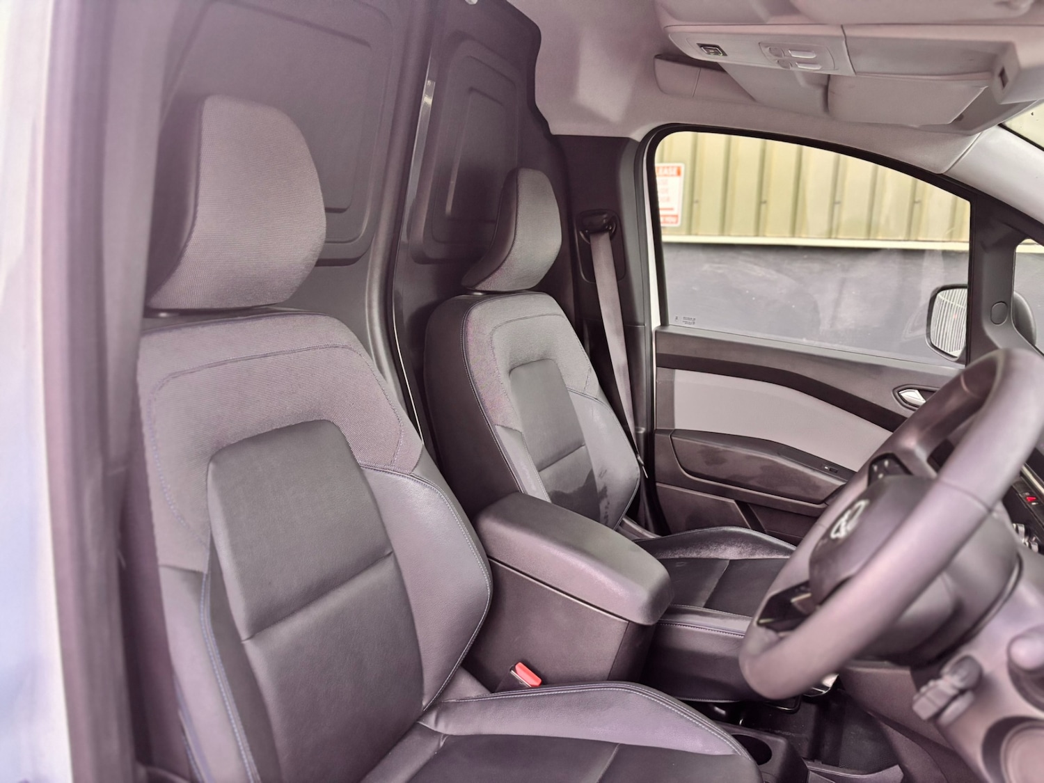 Used Nissan Other 2023 for sale - 77235982: Photo 23