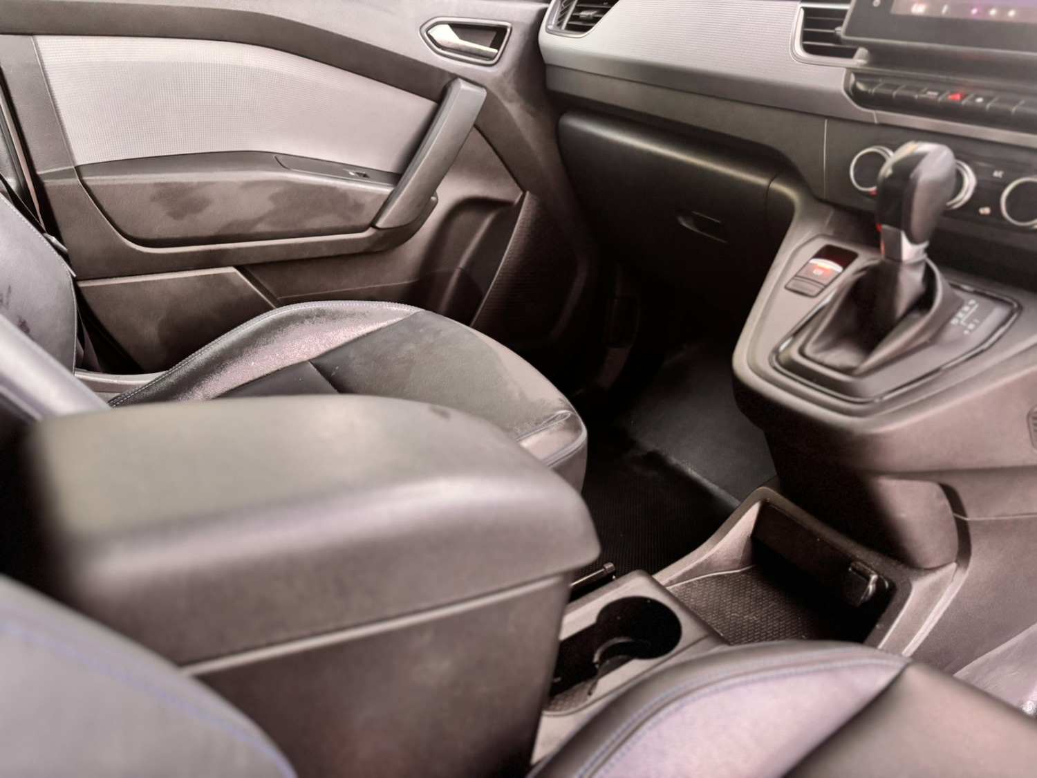 Used Nissan Other 2023 for sale - 77235982: Photo 28