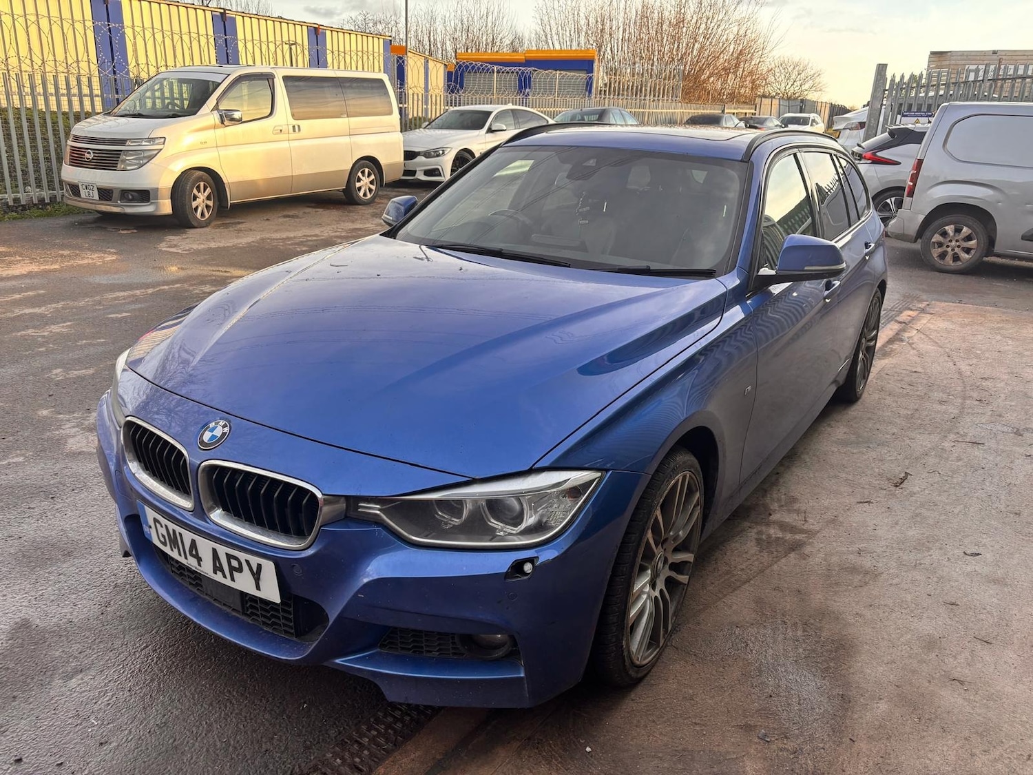 Used BMW 3 Series 2014 for sale - 77172876: Photo 2