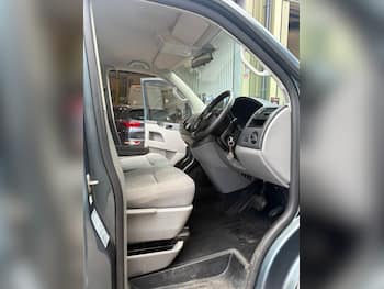 Used Volkswagen Transporter Shuttle 2009 for sale - 78900905: Photo