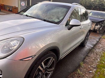 Used Porsche Cayenne 2013 for sale - 77173240: Photo