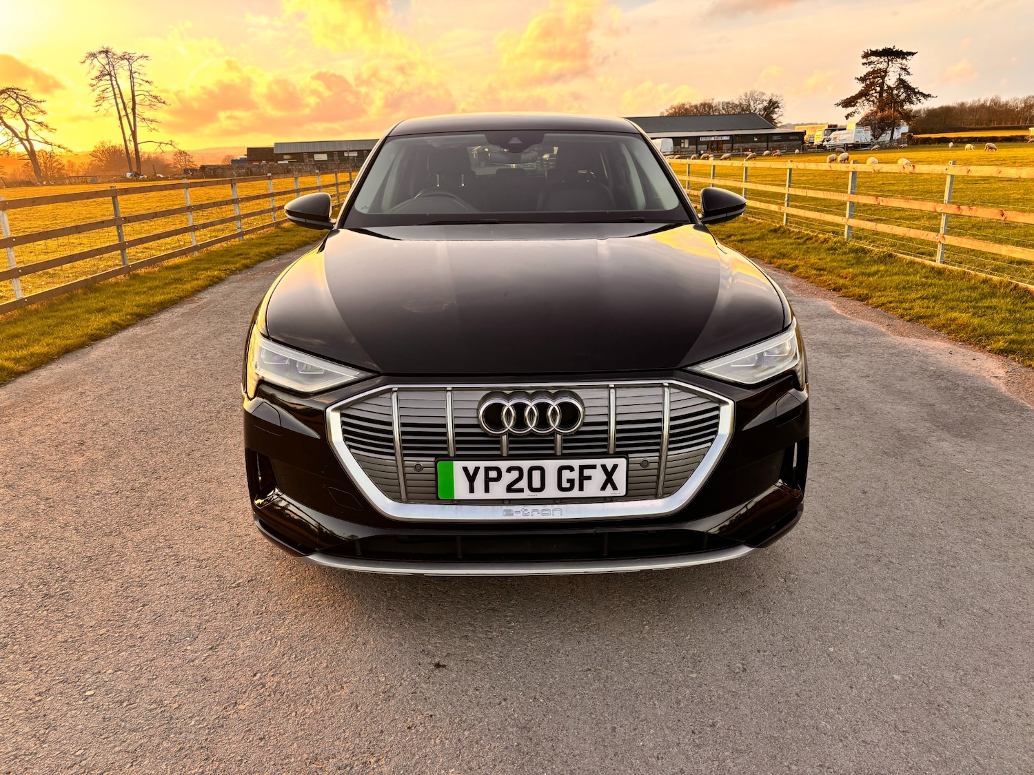 Used Audi e-tron 2020 for sale - 77173283: Photo 3