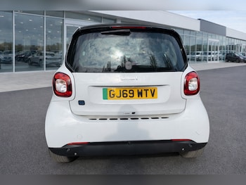 Used smart fortwo 2019 for sale - 77735887: Photo