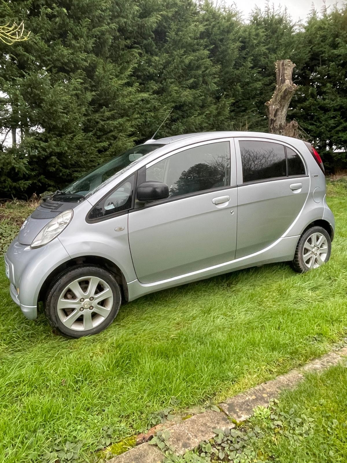 Used Peugeot iOn 2012 for sale - 77173465: Photo 4