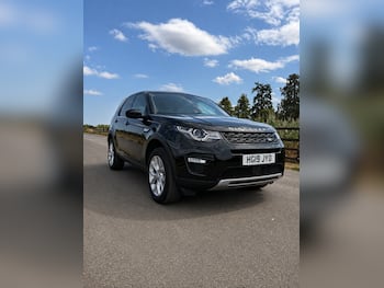 Used Land Rover Discovery Sport 2019 for sale - 78907686: Photo