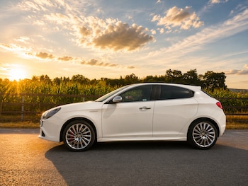Used Alfa Romeo Giulietta 2012 for sale - 79321159: Photo
