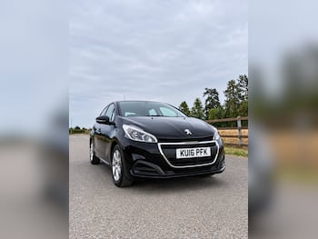 Used Peugeot 208 2016 for sale - 79754380: Photo