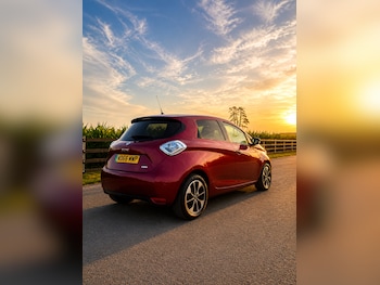 Used Renault Zoe 2017 for sale - 78901527: Photo