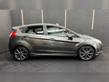 Used Ford Fiesta 2017 for sale - 79614946: Photo
