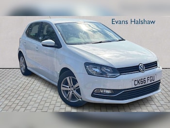 Used Volkswagen Polo 2016 for sale - 79541852: Photo