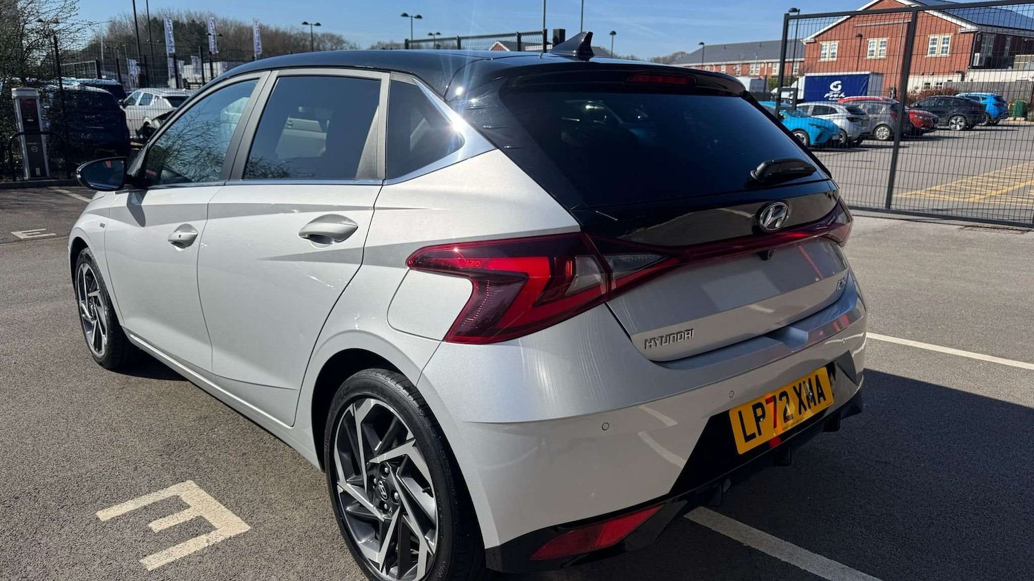 Used Hyundai i20 for sale - 77962787: Photo 2