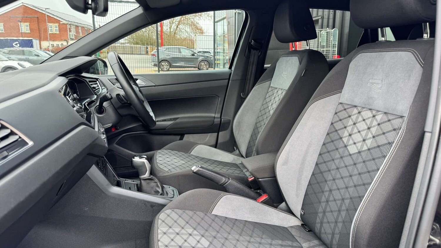 Used Volkswagen Polo 2023 for sale - 77962855: Photo 15