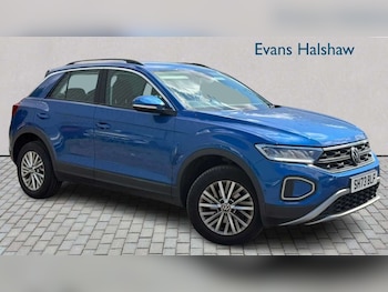 Used Volkswagen T-Roc 2023 for sale - 79078826: Photo