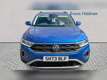 Used Volkswagen T-Roc 2023 for sale - 79078826: Photo