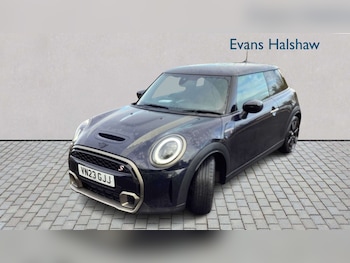 Used MINI Hatch 2023 for sale - 79390951: Photo