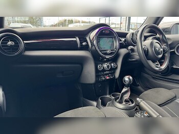 Used MINI Hatch 2019 for sale - 77962786: Photo