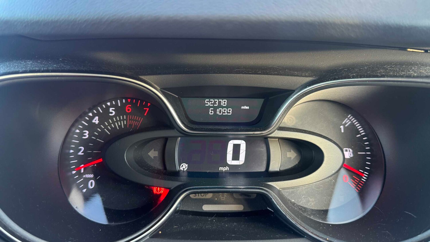 Used Renault Captur for sale - 77962733: Photo 3