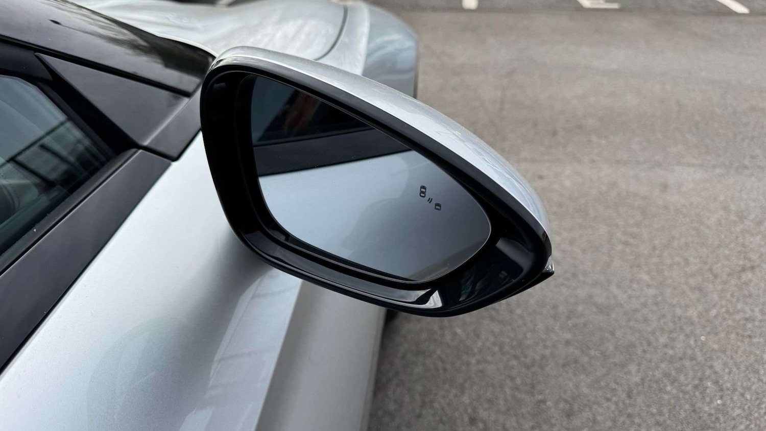 Used MG Cyberster 2024 for sale - 77996095: Photo 10