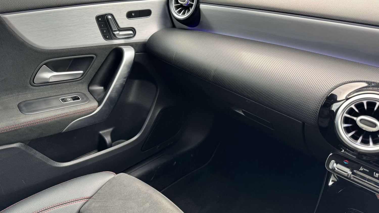 Used Mercedes-Benz A-Class for sale - 77962845: Photo 19