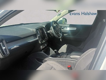 Used Volvo XC40 2022 for sale - 78678823: Photo