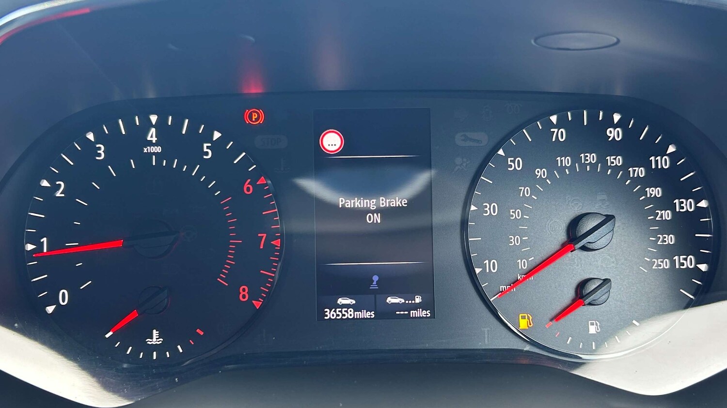 Used Renault Captur for sale - 77962832: Photo 17