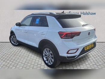 Used Volkswagen T-Roc 2022 for sale - 79390690: Photo