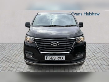 Used Hyundai i800 2019 for sale - 79611003: Photo