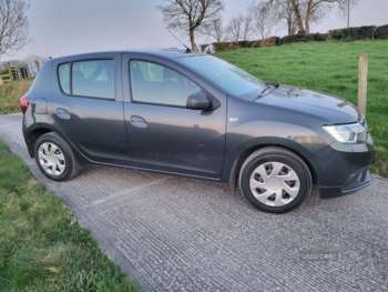 Used Dacia Sandero 2017 for sale - 74889381: Photo
