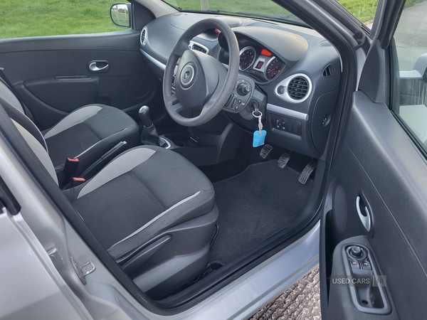 Used Renault Clio 2010 for sale - 77884184: Photo 12