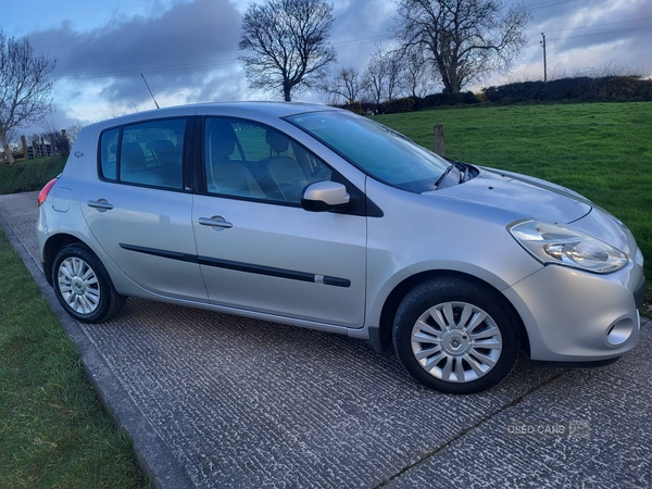 Used Renault Clio 2010 for sale - 77884184: Photo 3