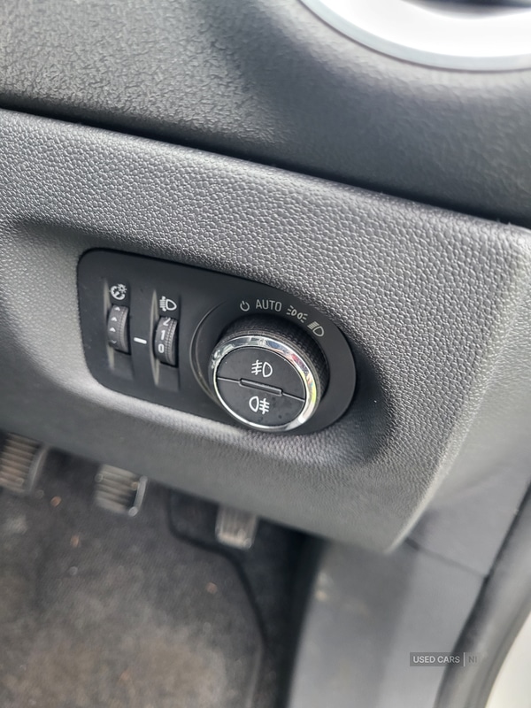 Used Vauxhall Corsa 2011 for sale - 76620721: Photo 12