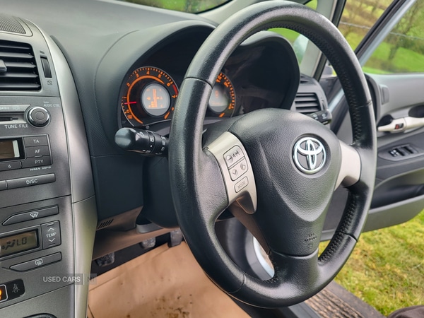 Used Toyota Auris 2009 for sale - 77647325: Photo 16
