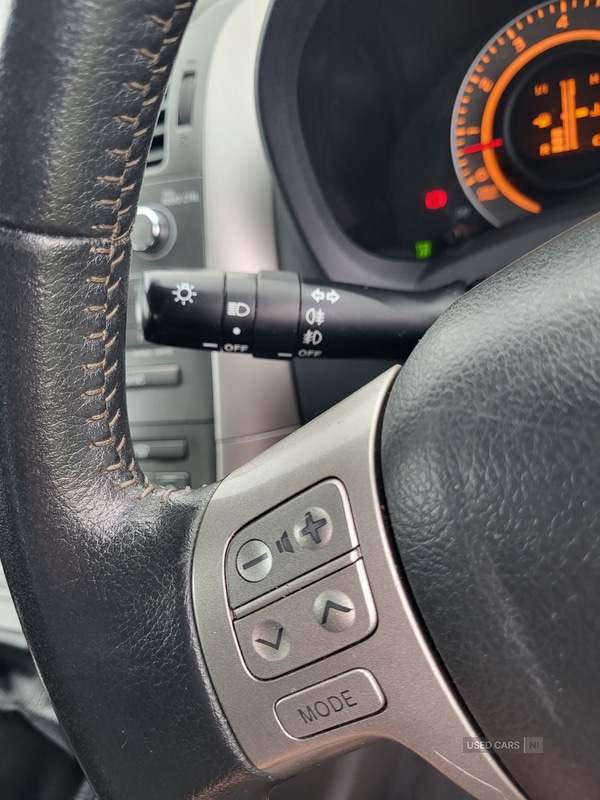 Used Toyota Auris 2009 for sale - 77647325: Photo 17