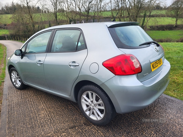 Used Toyota Auris 2009 for sale - 77647325: Photo 8